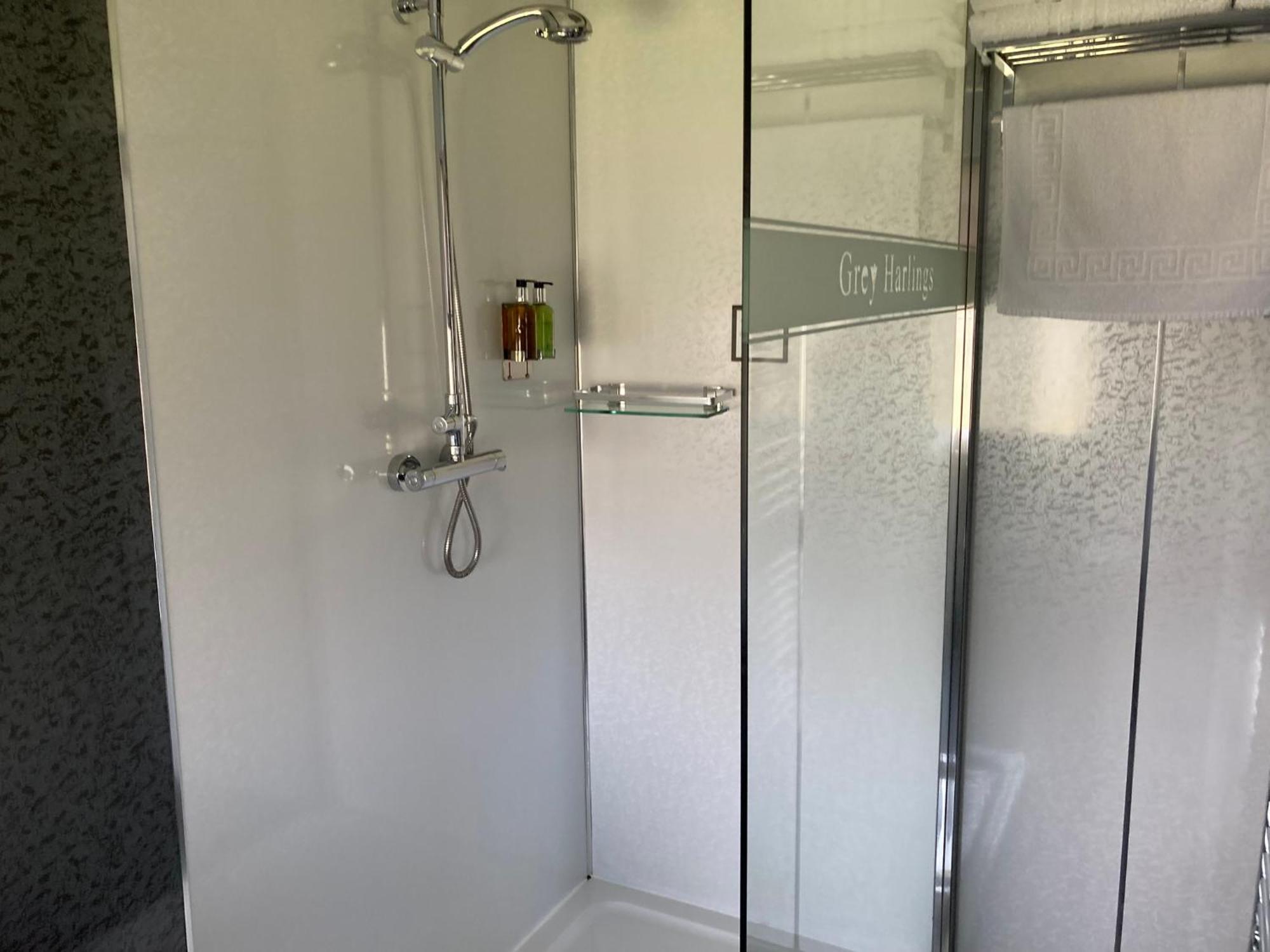 אנגוס Grey Harlings Rooms מראה חיצוני תמונה